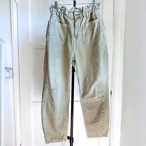 Zara Women's Sage Green Wide Leg Paperbag Barrel Ankle Jean Size S / 6